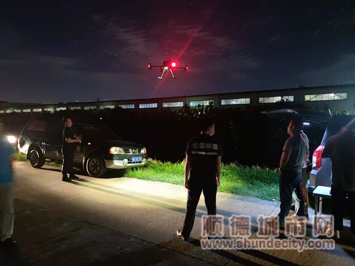 利用無人機搭載大氣監測儀器進行大氣掃描，尋找異常點_副本.jpg