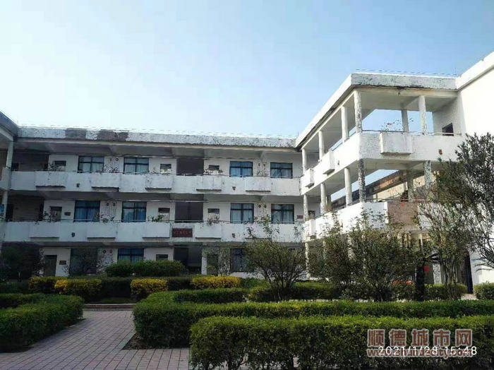 數碼彩 南朗小學對比.jpg