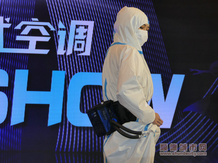 美博穿戴式空調設備整機僅2850g！.jpg