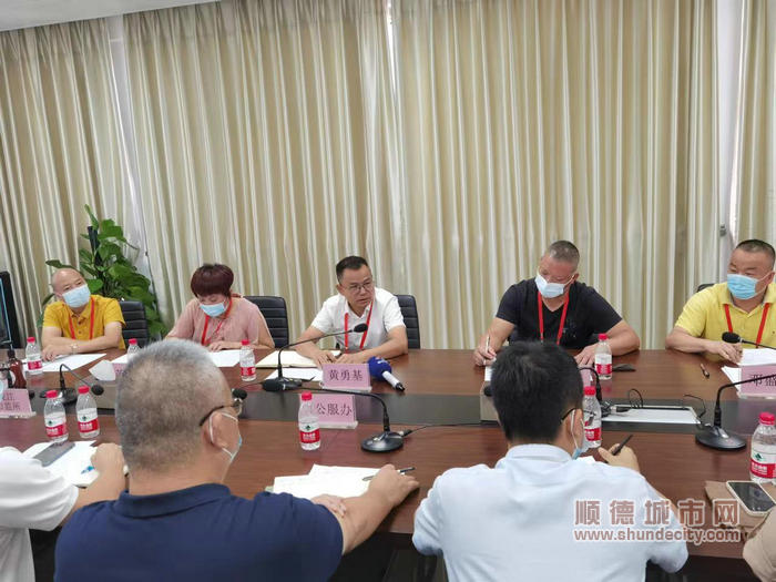 龍江鎮人大辦組織開展政務服務效能專題調研活動(1).jpg