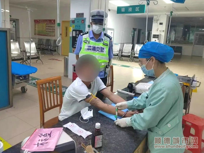 李某涉嫌醉酒駕駛。.jpg