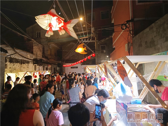 熱鬧的集市。.jpg