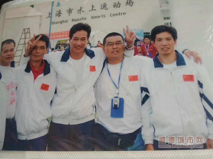 歐陽效照和朋友們。.jpg