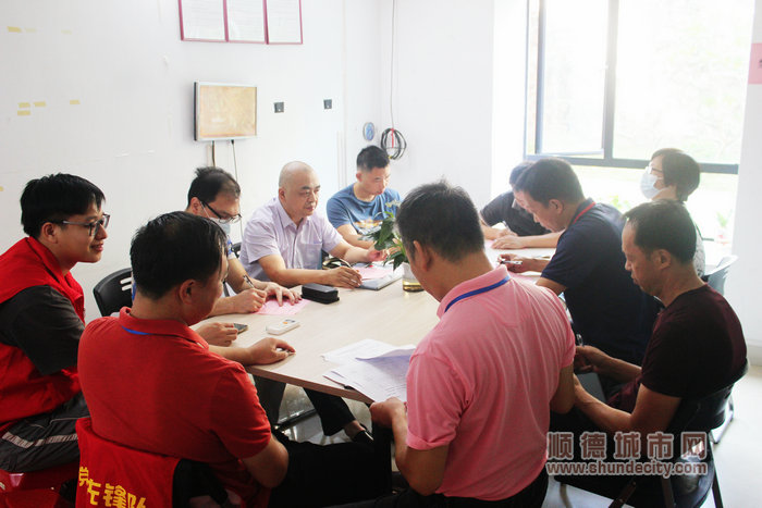 御琴華府小區黨支部換屆選舉工作會議。.jpg