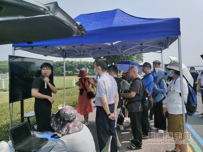 采風團眾人來到了順德港國考斷面流域，參觀了解無人機巡查。.jpg