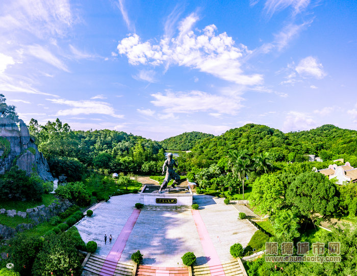 小龍故里，灣區(qū)之心，山水均安。.jpg