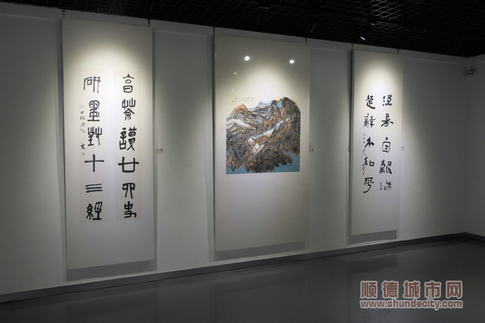 展覽中的書畫作品。.jpg