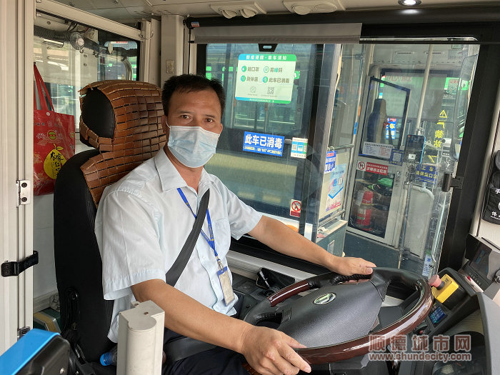 開車_副本.jpg