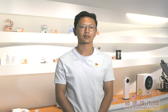 托迪創(chuàng)意設(shè)計(jì)負(fù)責(zé)人吳春柳。.jpg