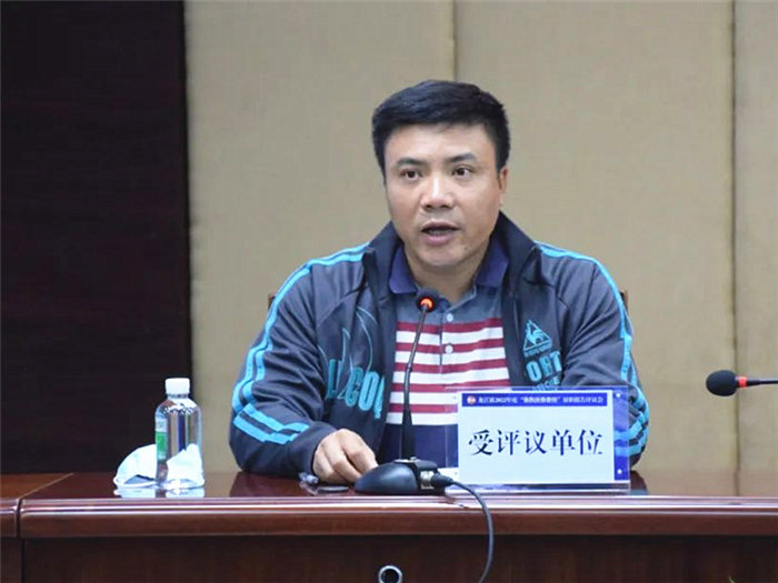 履職評議單位對“誰執法誰普法”責任制履職情況進行述職。_副本.png