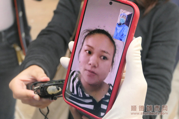 準媽媽賀琴新在臨時管控區很平安。.jpg