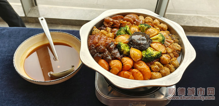 預制盆菜之一。.jpg