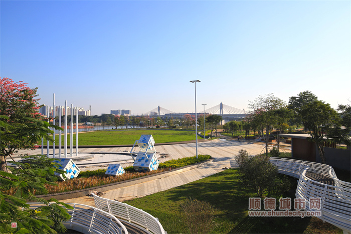 12.8 濱水公園 輝哥4.jpg