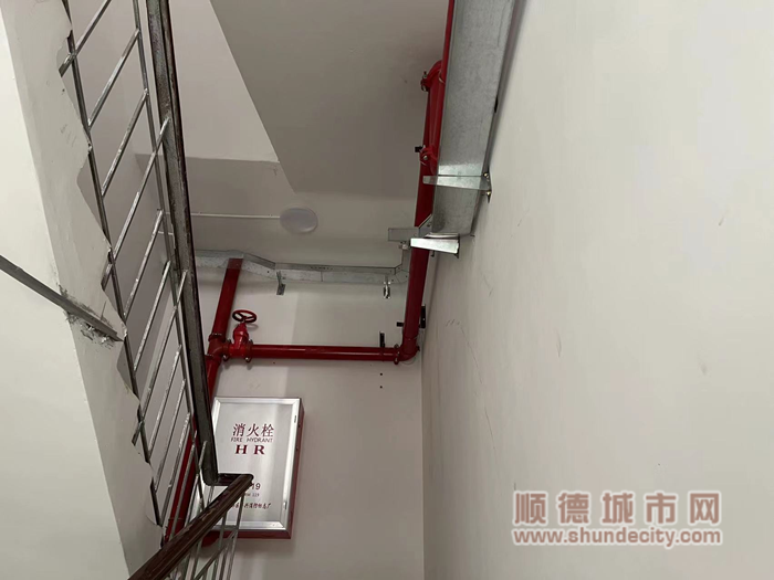 杏福苑樓道翻新_副本.png