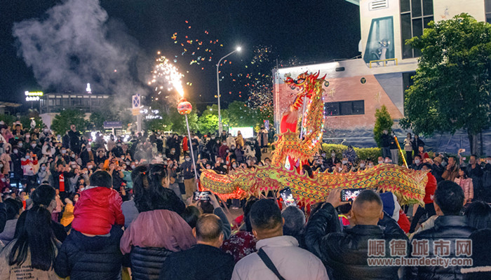 夜光游龍.jpg