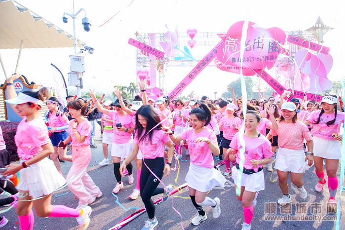 盡情跑出“她”魅力。.jpg