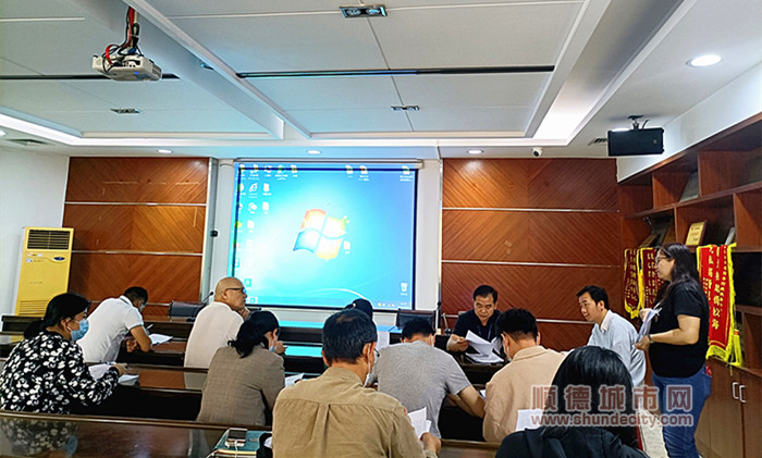 容桂生態環境所相關負責人聽取企業訴求.jpg