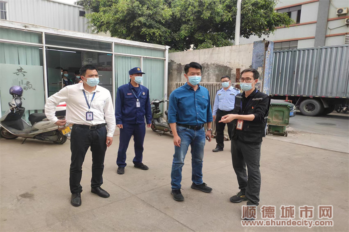 鎮領導帶隊檢查1.jpg