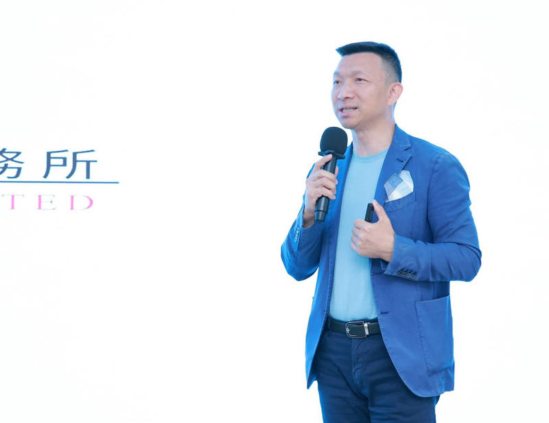 香港魯班學(xué)院院長陳飛杰作主題分享。.JPG