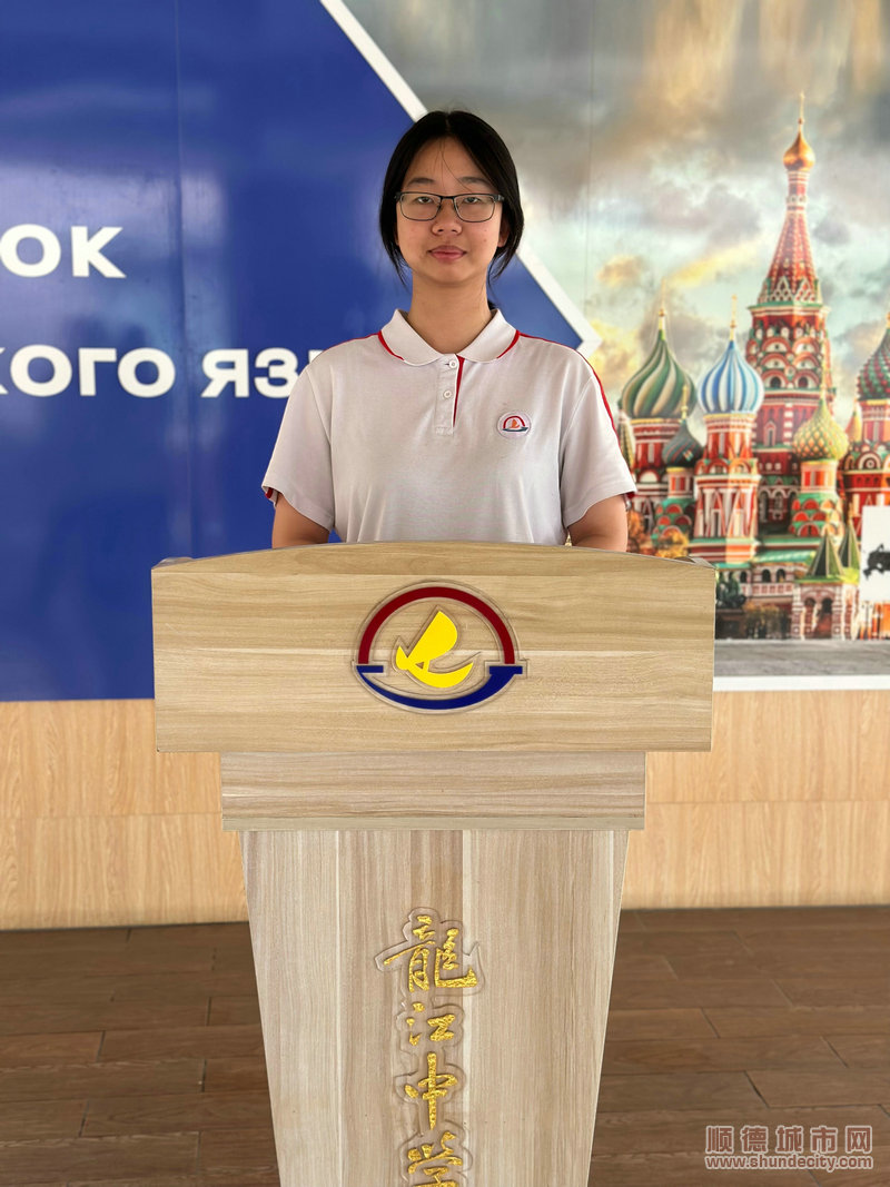 杜勉成為家族里的美術之路開拓者。.jpg