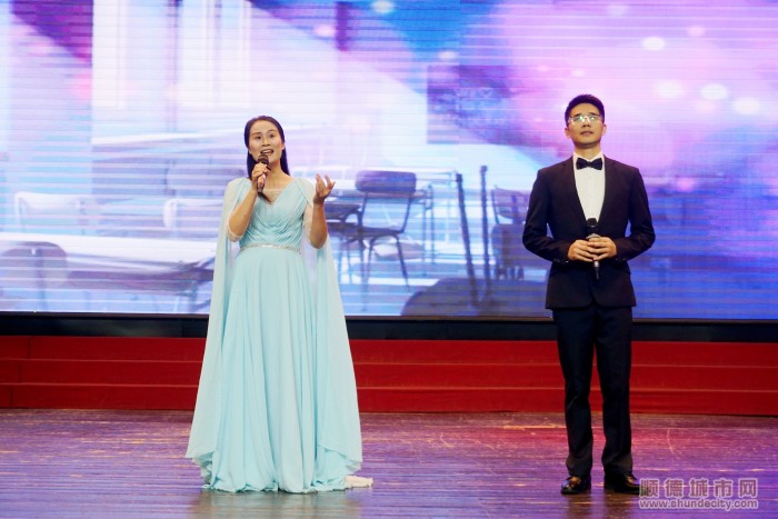 莘村中學 (歌唱表演《感恩老師》)_副本.jpg