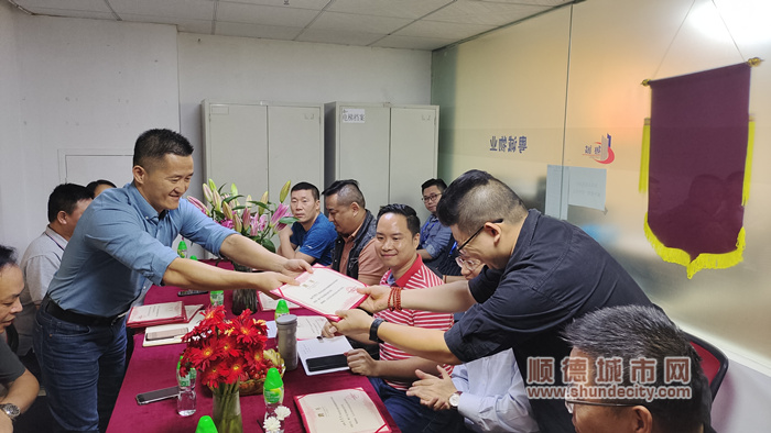 516df3997407ac5edc1211244ec3f85_副本.jpg