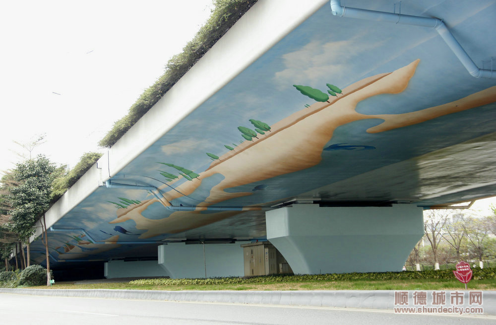 橋下空間成為風景線。 (3).JPG