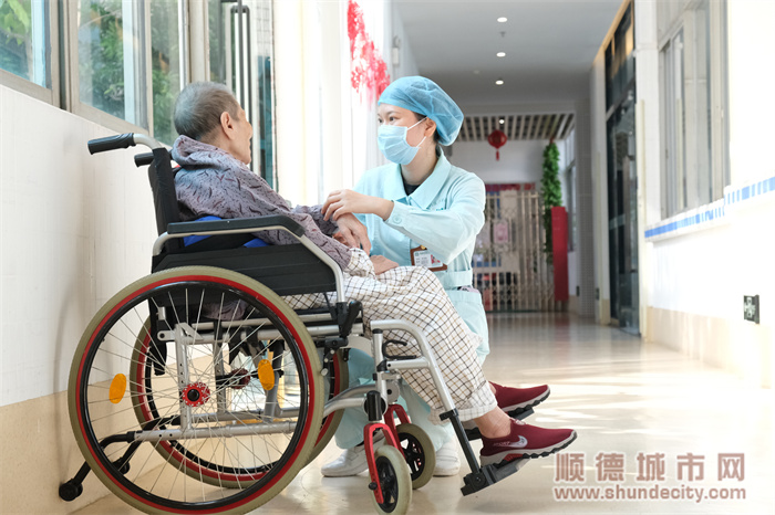 均安鎮(zhèn)敬老院讓更多老人安享“家門(mén)口”的幸福養(yǎng)老。.jpg