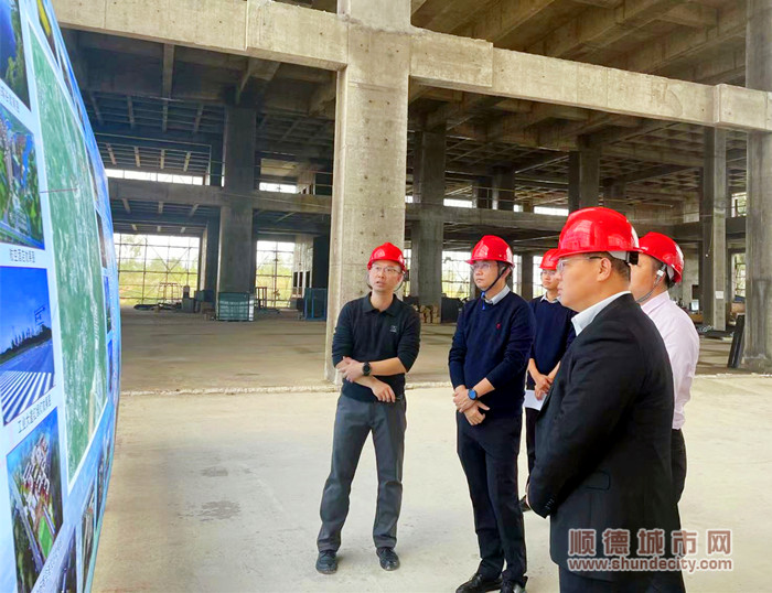 調研組前往茂名臨空經濟區，了解航空酒店項目規劃建設情況。.jpg