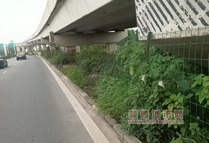 1圍擋提升前_副本.jpg