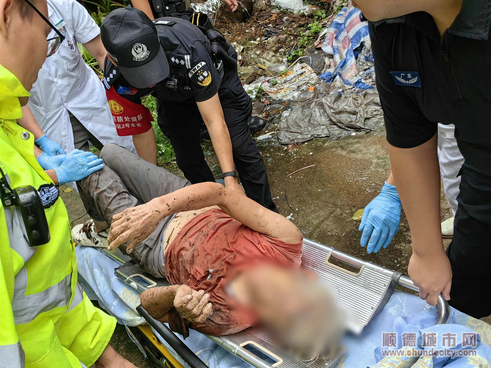 警民聯(lián)手速營救_副本1.jpg