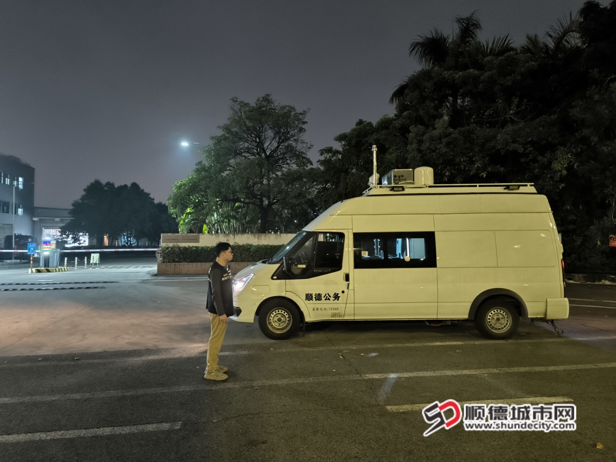 夜間走航車大氣巡查圖片_副本.jpg