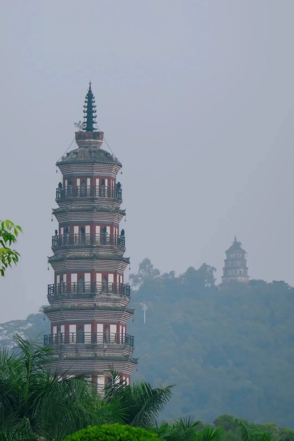 2.雙塔輝映（來源：梁旨健）_副本.jpg
