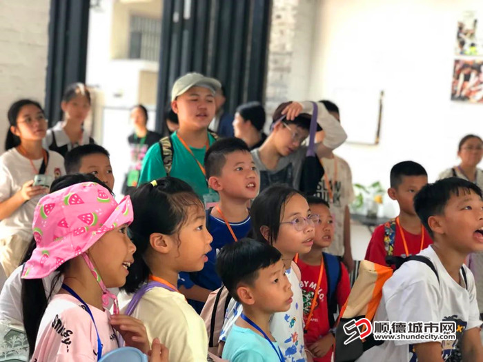 求知若渴的眼神。.jpg