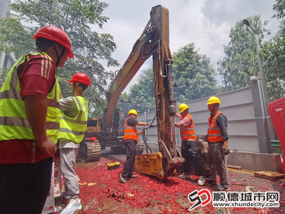開展南沙十字大涌污水收集管網建設工程.jpg