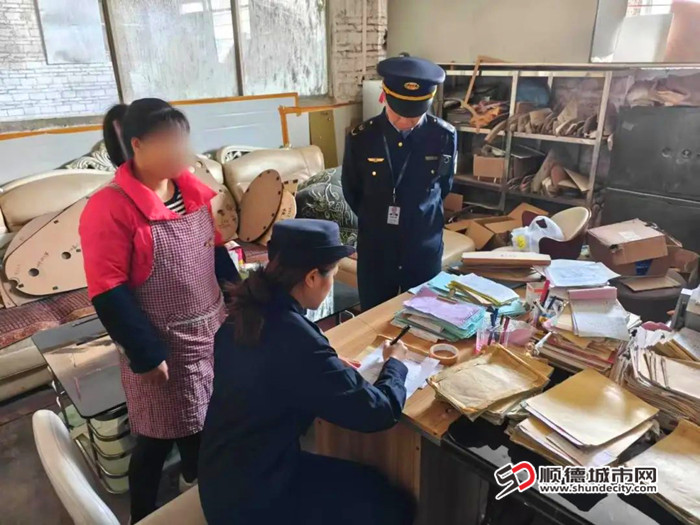 廣大企業經營者，應自覺提高生態環境保護法律意識。.jpg