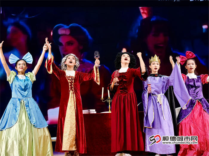 適子教育集團話劇社表演.jpg