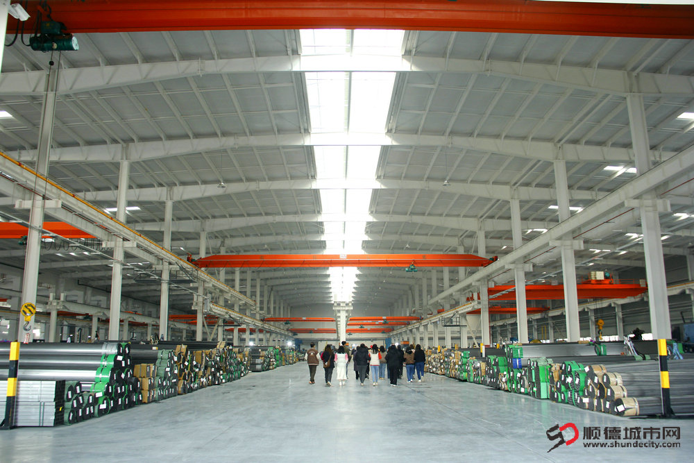 緊抓新能源汽車賽道，企業(yè)發(fā)展強勁。.JPG