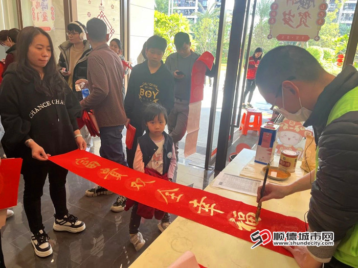 揮毫潑墨。.jpg