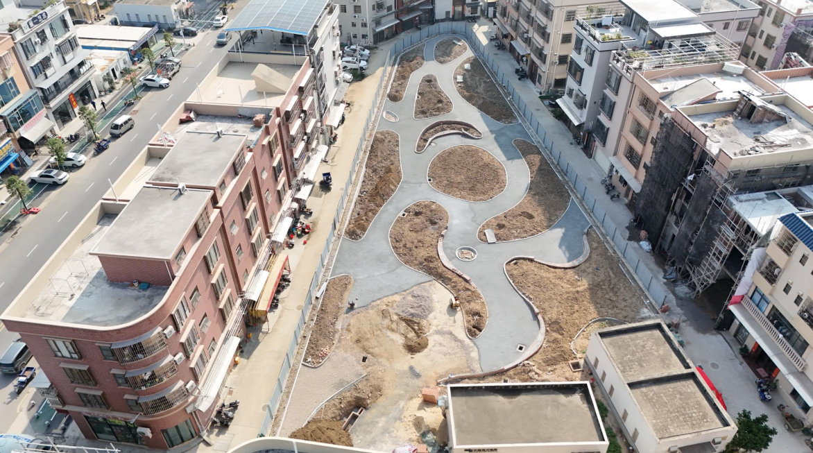 閑置地塊變身主題小公園（改造中）.png