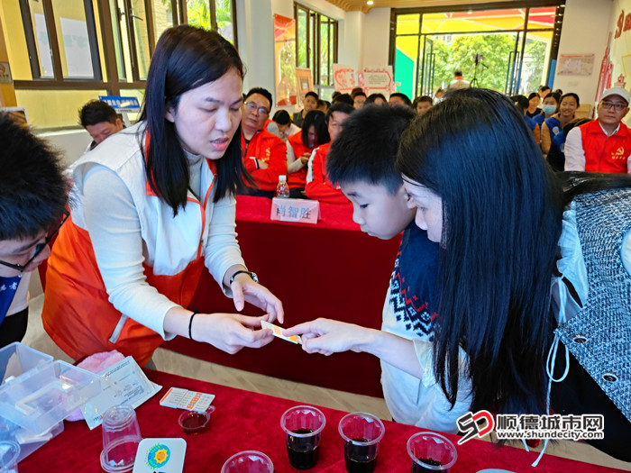 認真學(xué)習(xí)如何識別。.jpg