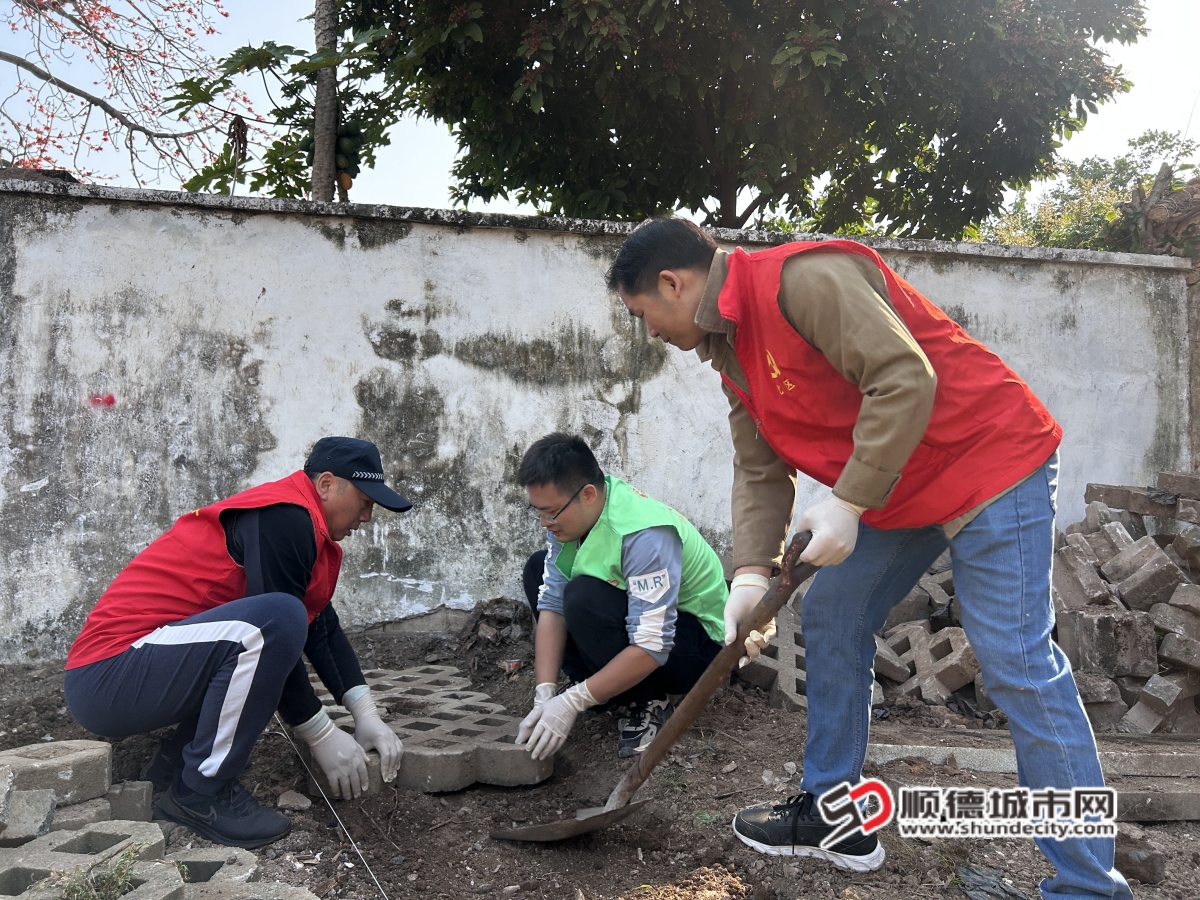 通過組織社區多元力量參與生態微改造，攜手鋪就“家門口的幸福路”_副本.jpg