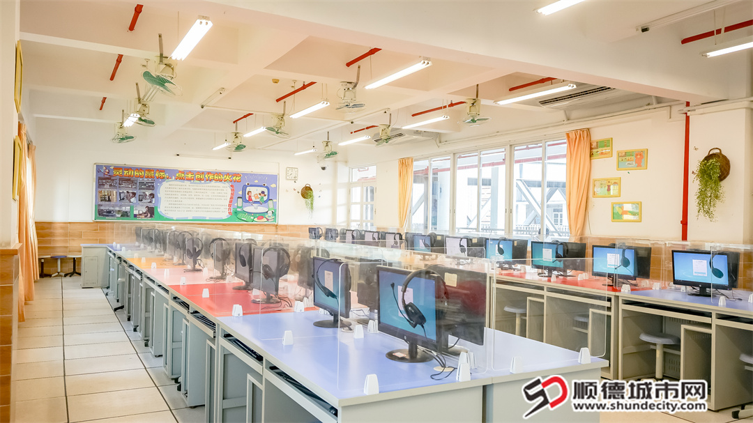 計算機室2.jpg