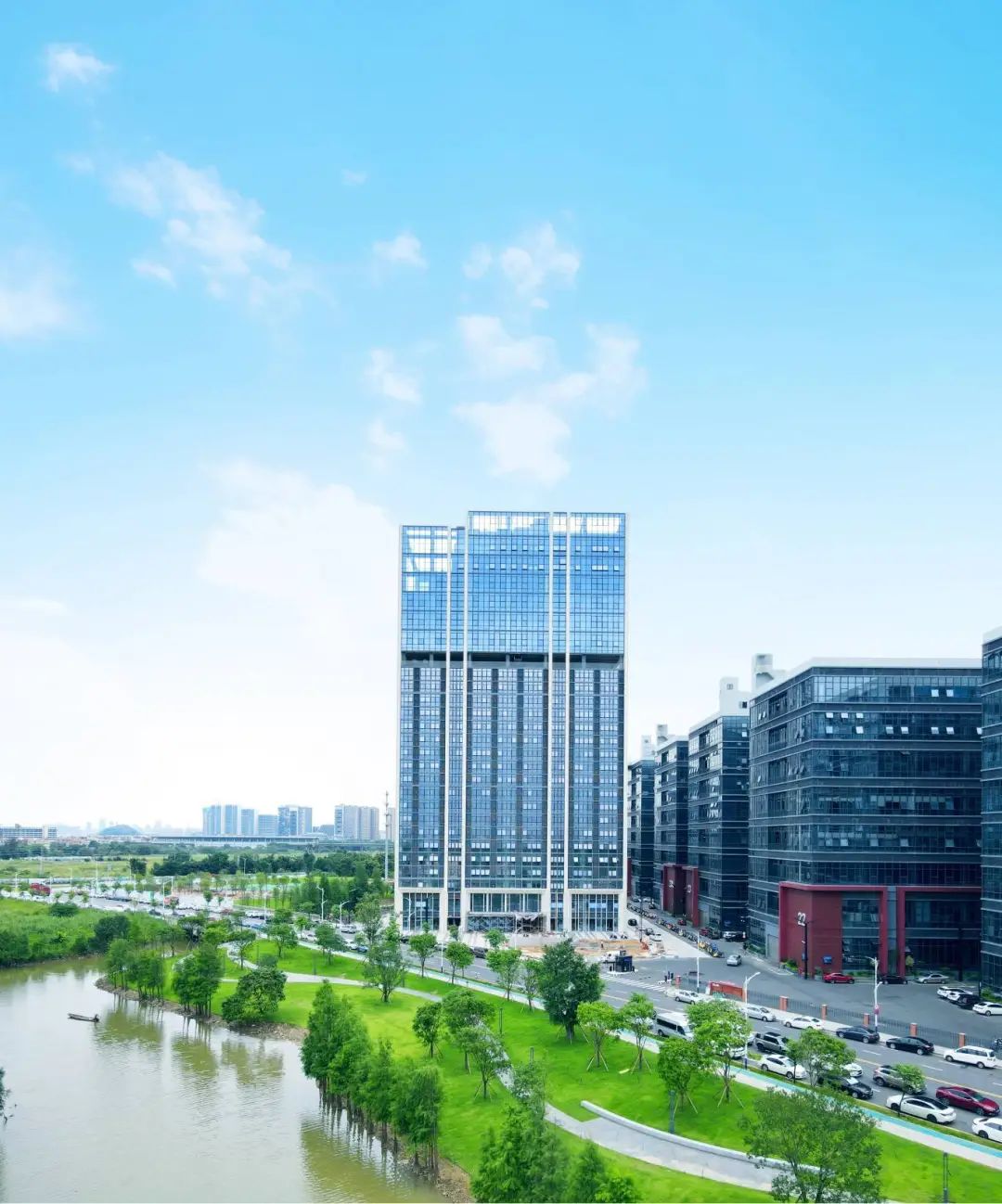 2024年6月，海創(chuàng)大族機器人智造城三期人才公寓正式交付，標(biāo)志項目全面投用。.jpg