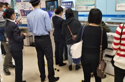 “門口辦”再發力，100+臺“超級柜員機”已到位
