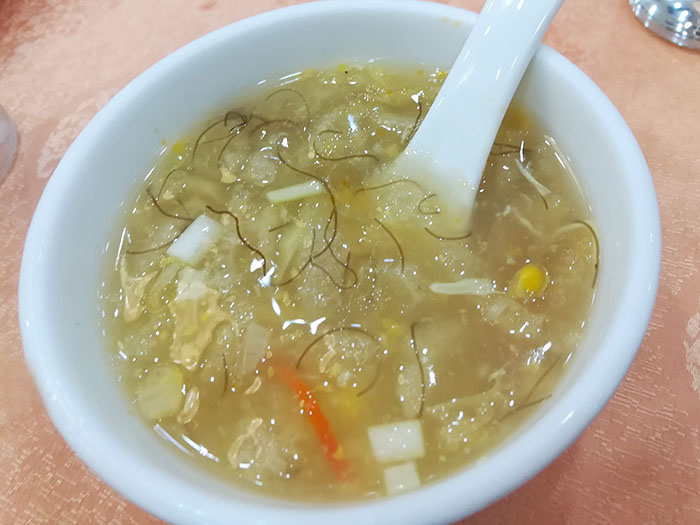 ​一吸溜，魚肚玉米羹就滑進順德人嘴里