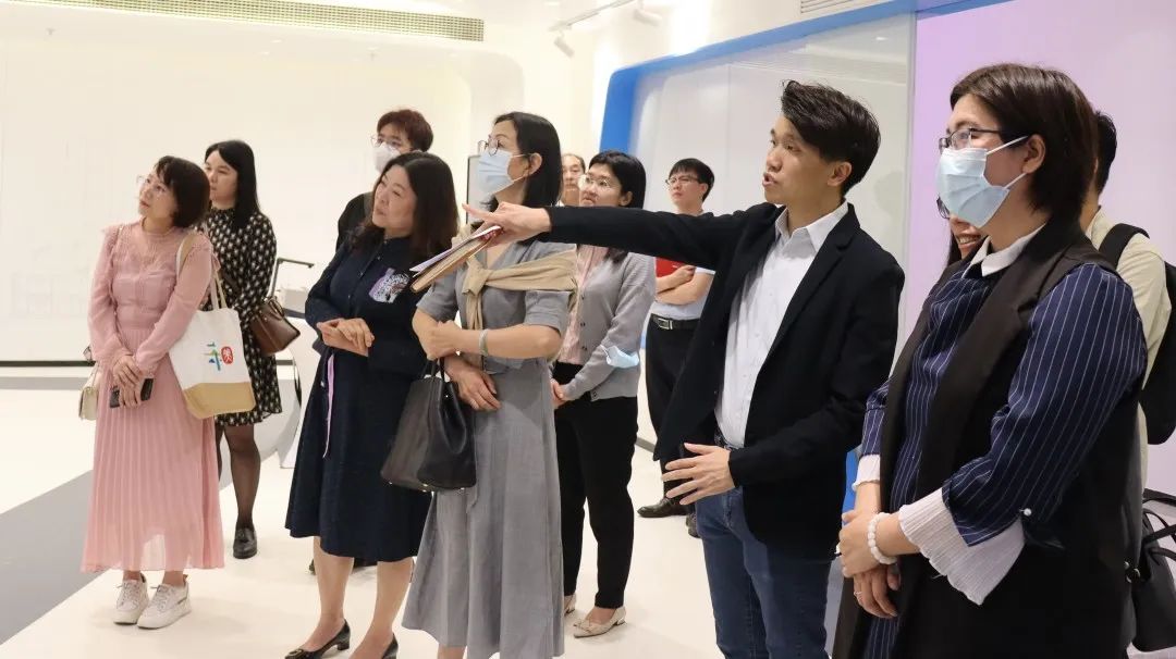 德勝基金會到廣東拔萃教育集團-拔萃科技大廈參觀交流