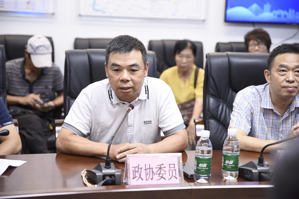 政協委員積極發言，并進行經驗分享