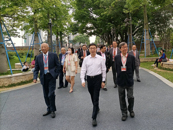 11所香港學校校長齊聚倫教公園，共話順德蝶變