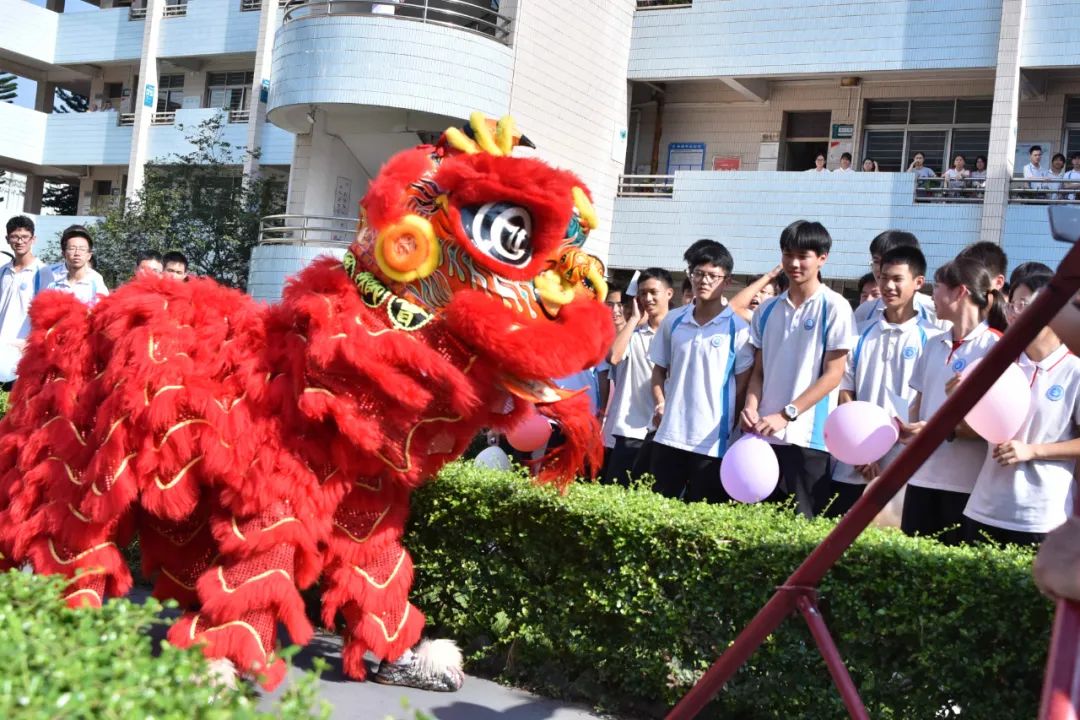 超燃、超震撼！直擊均安中學高考喊樓現場→